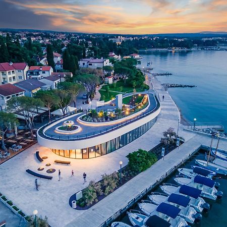 Apartments Kvarner Malinska Exteriör bild