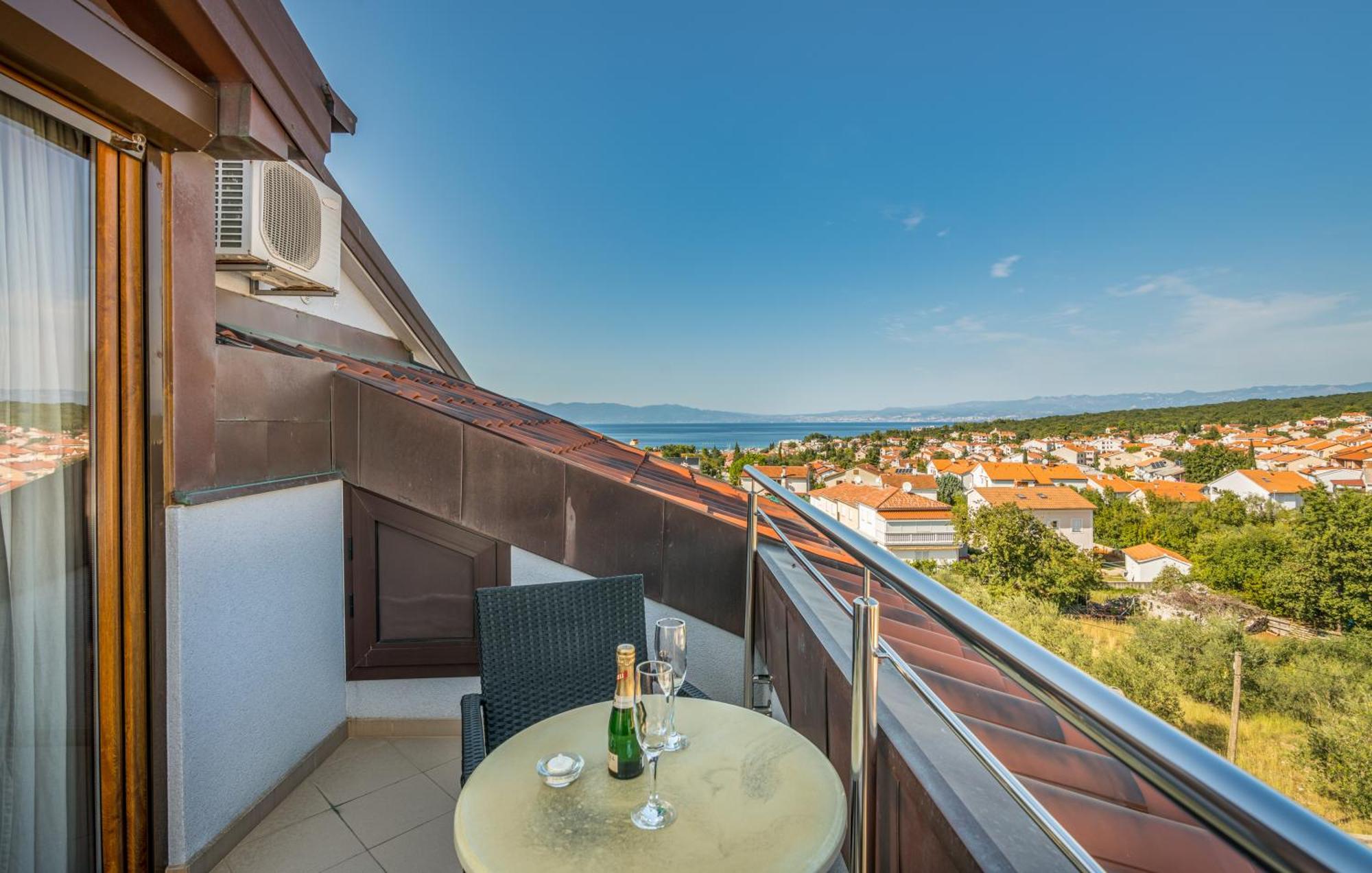 Apartments Kvarner Malinska Exteriör bild
