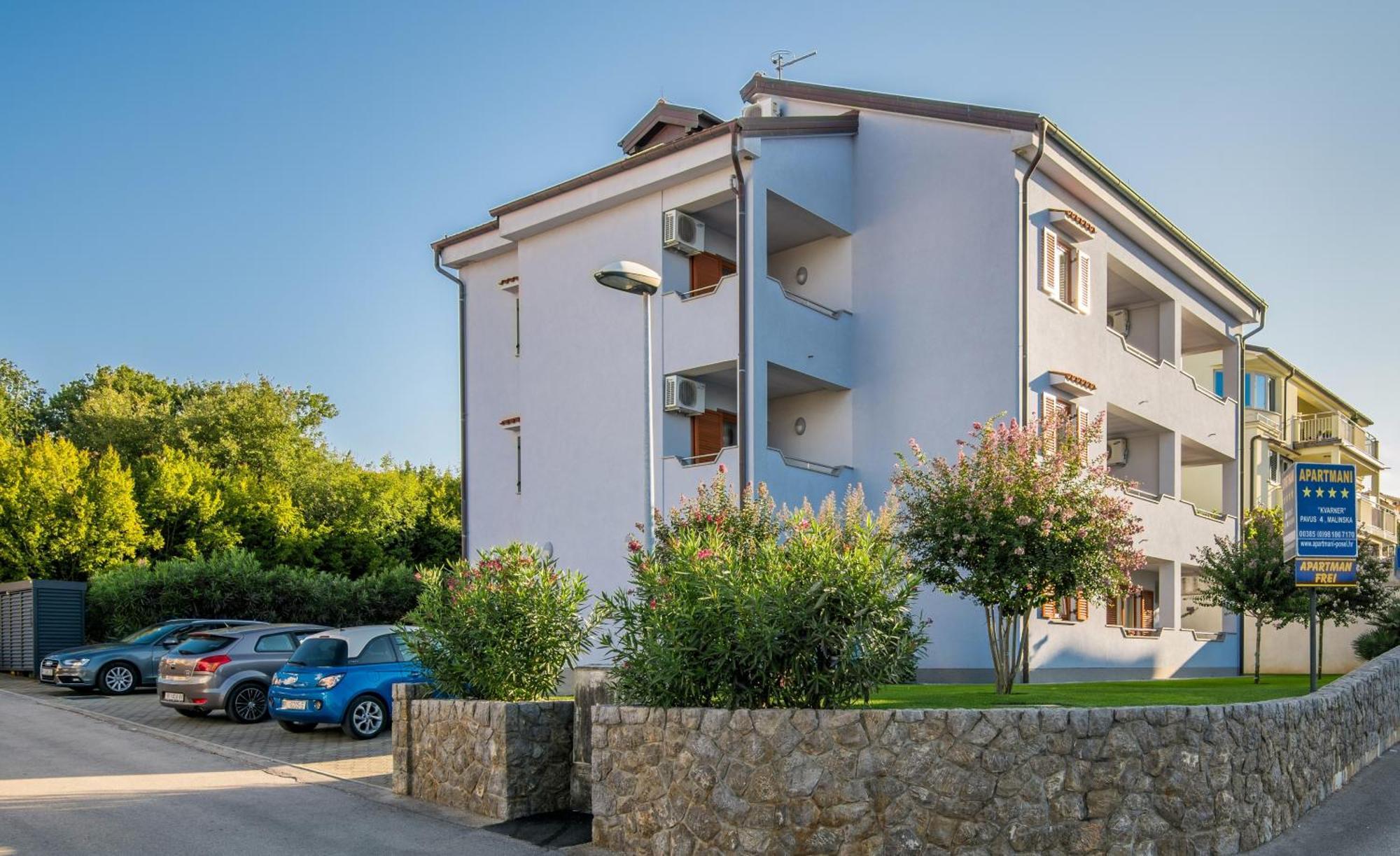 Apartments Kvarner Malinska Exteriör bild